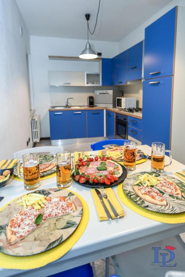 Desenzanoloft Blue Lake Star Apartment เดเซนซาโนเดลการ์ดา ภายนอก รูปภาพ