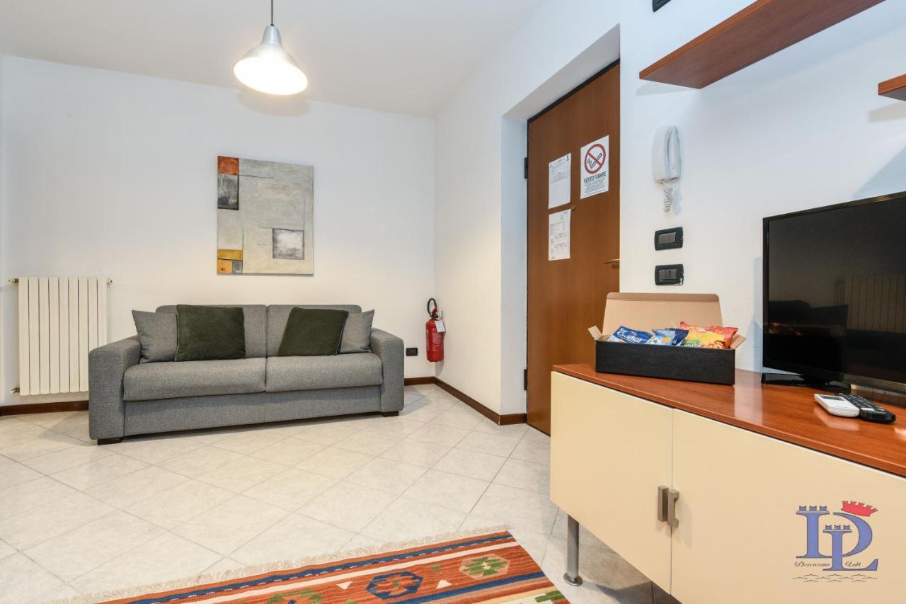 Desenzanoloft Blue Lake Star Apartment เดเซนซาโนเดลการ์ดา ภายนอก รูปภาพ